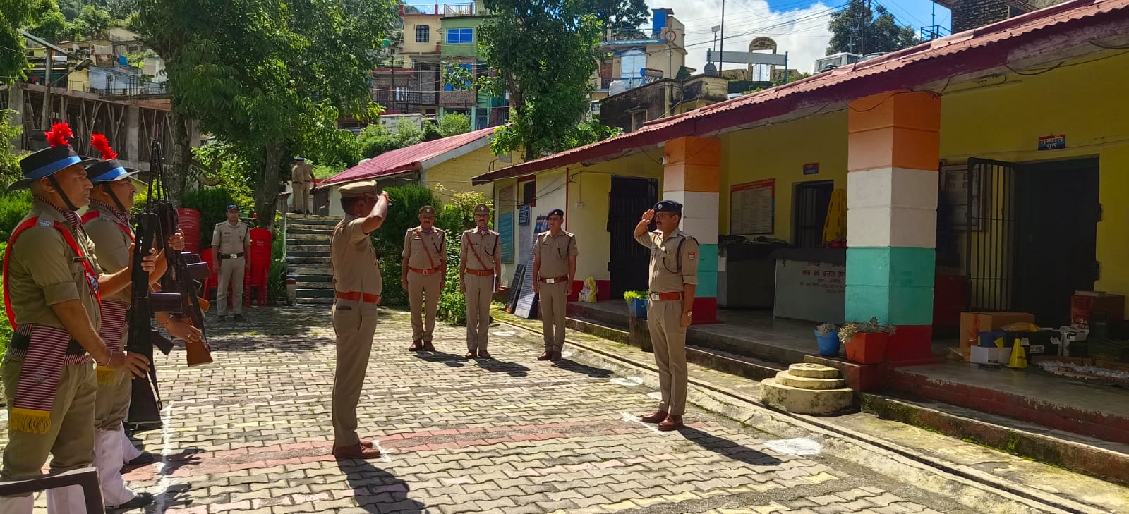 एसपी रुद्रप्रयाग की अध्यक्षता में थाना ऊखीमठ पर आयोजित हुआ “थाना दिवस”,साथ ही थाना ऊखीमठ के सी.एल.जी. के साथ की गई गोष्ठी।